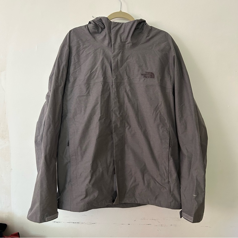 The North Face Men’s Venture 2 Jacket waterproof shell jacket
